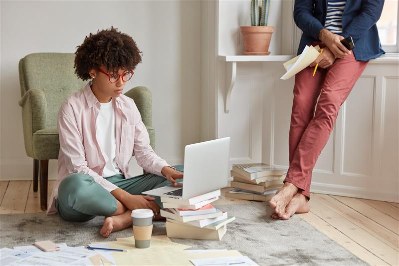 online schooling UK flexible learning setup